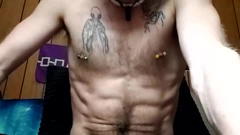 prettysolidd7 online show from February 20, 12:19 am