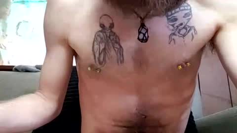 prettysolidd7 online show from February 13, 1:48 pm