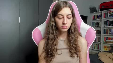 Sophie  next stream will be at Monday  i will wait you guys  online show from February 11, 9:02 am