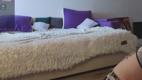 Kitty online show from April 2, 2:08 am