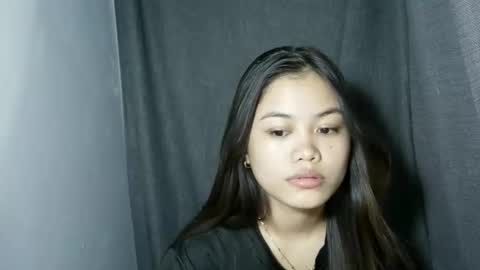 prettyyy_lovelyyy online show from June 10, 12:04 pm