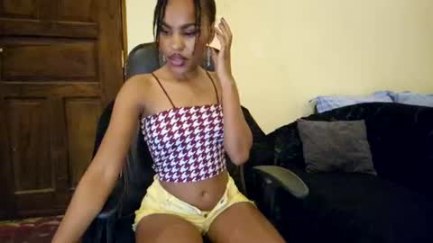 priceless_sexy online show from June 14, 2:00 am