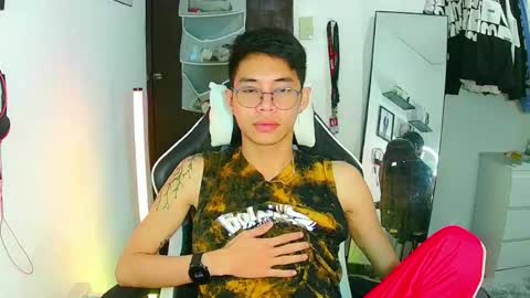 prince_harrison online show from May 22, 3:19 pm