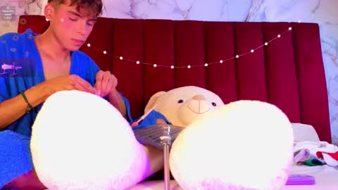 PRINCEPOPPY  online show from December 17, 8:59 pm