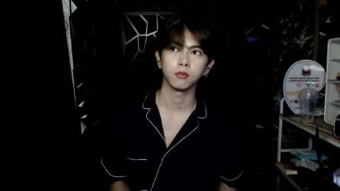 princecalix online show from February 12, 4:43 pm