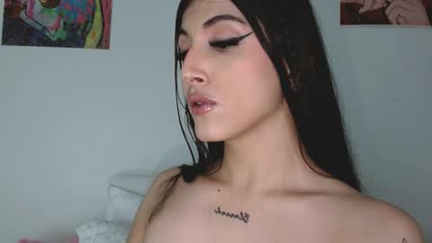 Sophie online show from March 13, 9:01 am