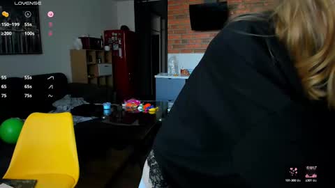 princessaalicc online show from February 7, 9:26 am