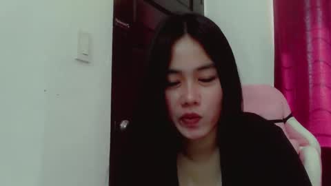 princessaliana online show from December 3, 5:15 am