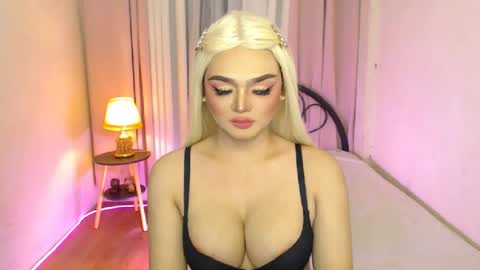 PrincessDONT FORGET TO FOLLOW ME online show from July 17, 4:09 pm