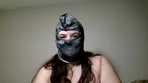 princessicekitten online show from March 11, 6:33 pm