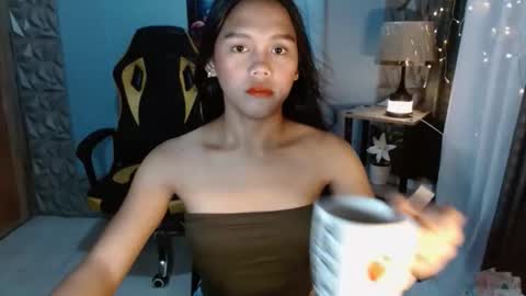 princessrynn online show from December 3, 10:05 am