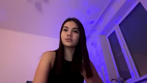 Kalie online show from November 4, 2:18 pm