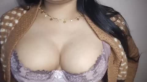 priyu_ online show from December 15, 3:02 am