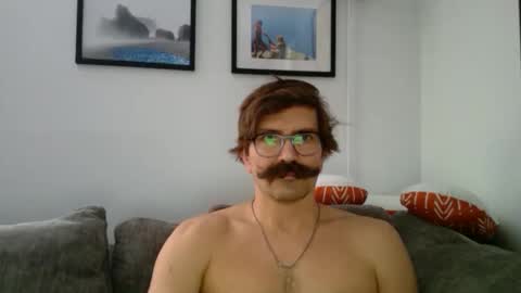 procholt88 online show from March 6, 3:44 pm