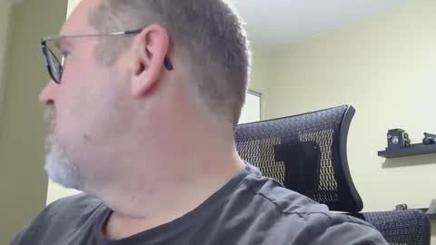 Snapshot of professor21255 chatting on September 22, 10:14 pm professor21255 online show from September 22, 10:14 pm