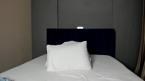 Raven  but you can call me sweetie or honey too  online show from October 28, 8:54 pm