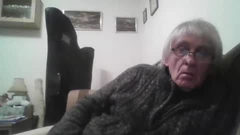 proudwelshman online show from February 11, 11:44 pm
