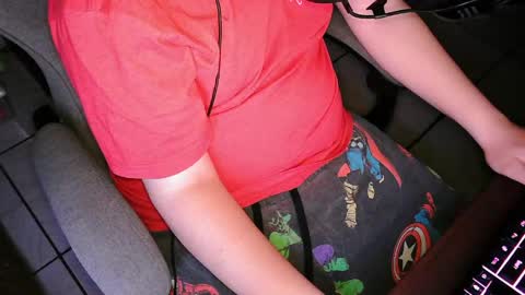 your mysterious man online show from April 15, 2:37 am