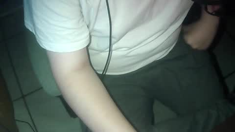 your mysterious man online show from April 4, 3:02 am