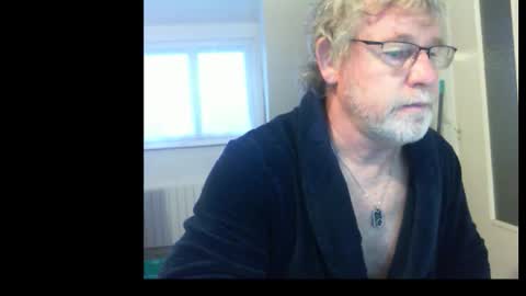 ptitrouquin online show from December 16, 8:09 am