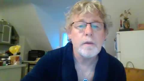 ptitrouquin online show from December 22, 8:10 am