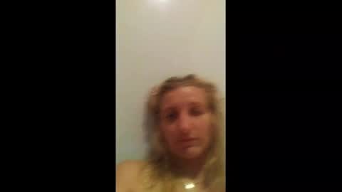 skyehighbaby online show from February 25, 7:42 am