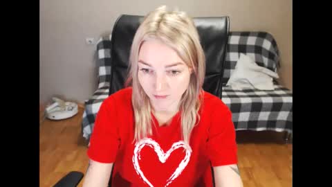 Polly online show from January 6, 3:51 pm