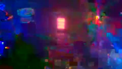 Snapshot of punkrunr083 chatting on October 16, 7:41 am punkrunr083 online show from October 16, 7:41 am