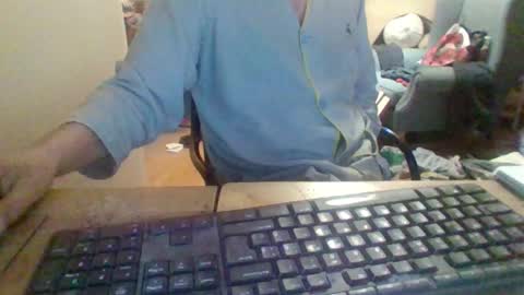 pup_y online show from October 20, 12:04 am