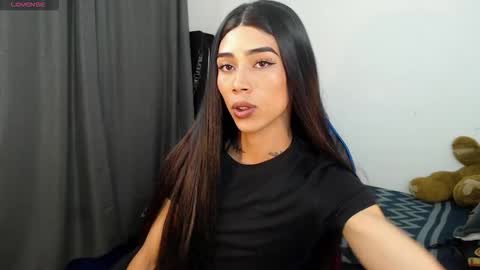 Cris online show from February 5, 6:11 pm