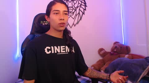 Cris online show from February 4, 2:53 pm