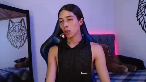 Cris online show from March 10, 7:29 pm