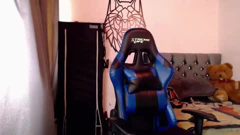 Cris online show from September 9, 6:41 pm