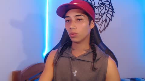 Cris online show from December 18, 5:52 pm