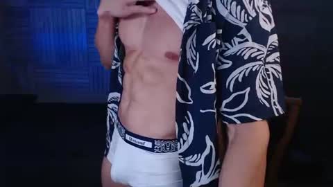 puremenshape online show from June 23, 6:25 pm
