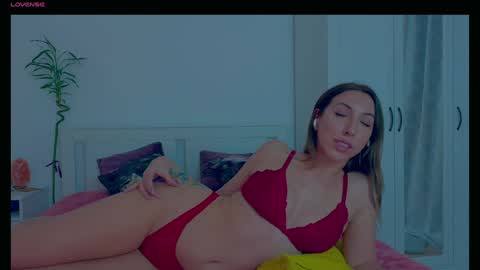 Isabelle online show from January 5, 7:28 pm