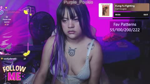 Snapshot of purple_pookie chatting on September 18, 5:22 am Sofia online show from September 18, 5:22 am