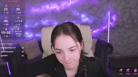 PurpleWayy online show from March 5, 5:39 pm