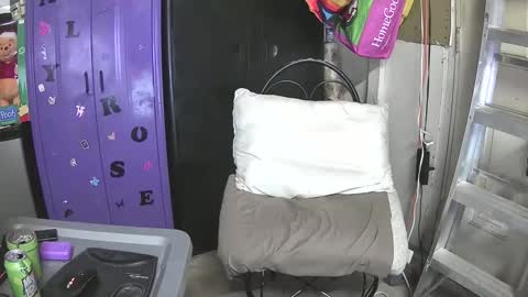 Mark online show from February 20, 4:47 pm