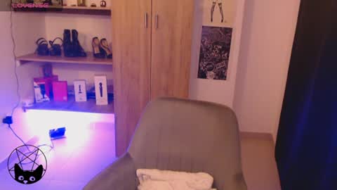 Mari online show from July 28, 3:37 am
