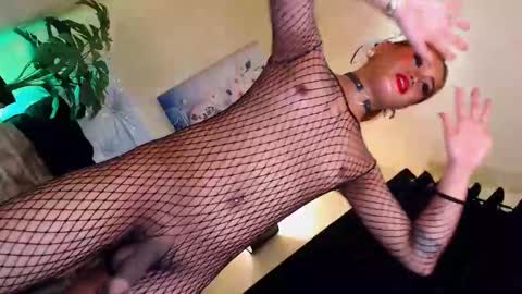 pussydoll07 online show from December 28, 9:30 pm