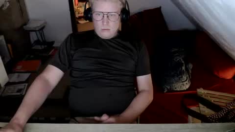 pussylovercb online show from July 17, 9:28 pm