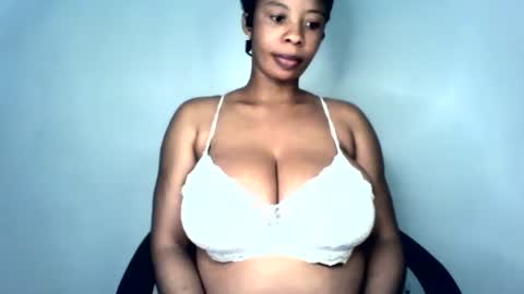 pussywet8623448 online show from July 28, 4:39 pm
