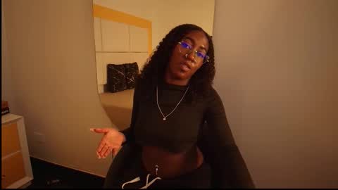 Keyla Queen Black online show from December 16, 9:43 pm