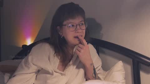    online show from December 9, 4:26 pm