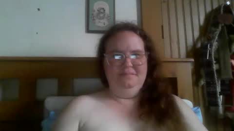  naughty Queen online show from February 11, 8:45 pm