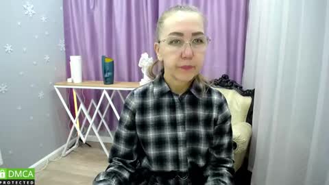 Snapshot of queen_a_n_i chatting on January 25, 8:42 am A N I  Ill be here on December 1st online show from January 25, 8:42 am