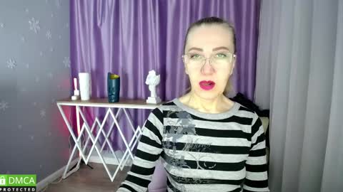 Snapshot of queen_a_n_i chatting on March 5, 6:33 am A N I  Ill be here on December 1st online show from March 5, 6:33 am