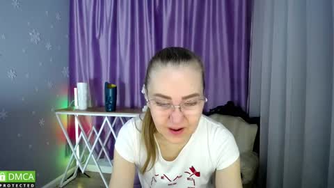 Snapshot of queen_a_n_i chatting on February 11, 7:54 am A N I  Ill be here on December 1st online show from February 11, 7:54 am