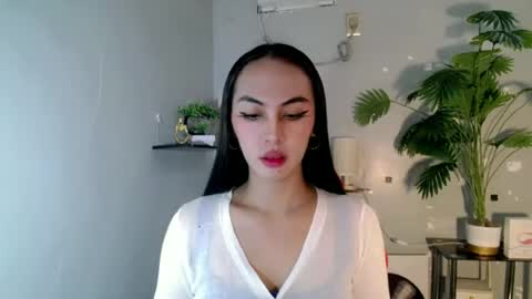 queen_danaya online show from June 12, 2:54 am